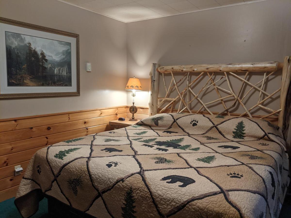 Adirondack Diamond Point 3* Lake George