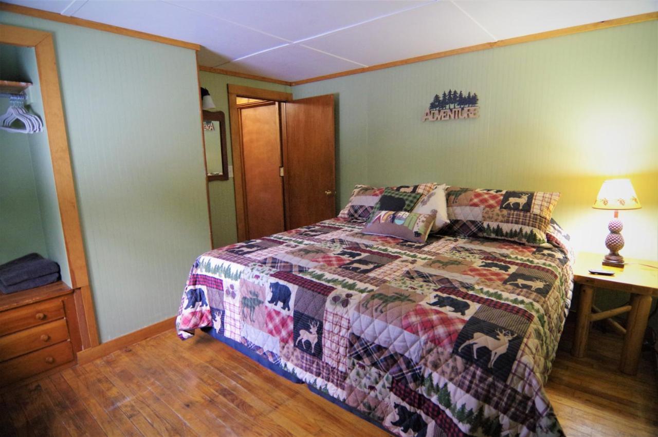 Adirondack Diamond Point Motel
