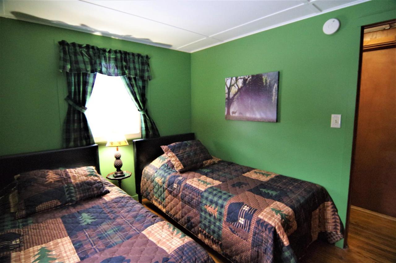 Adirondack Diamond Point Motel 3*